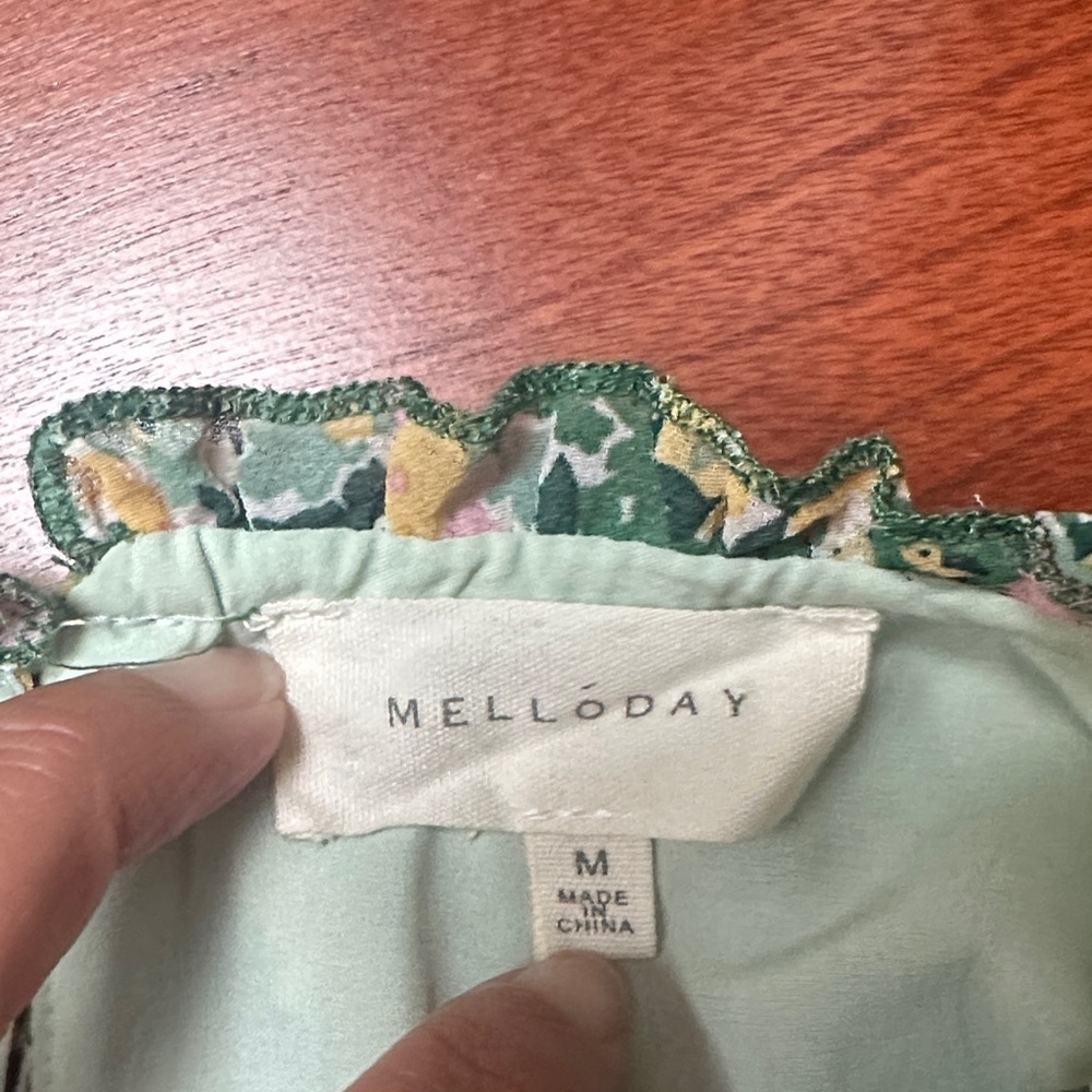 Melloday Green Floral Pleated Ruffle Trim Mini Dress Spring Summer Boho Size M - Picture 2 of 6